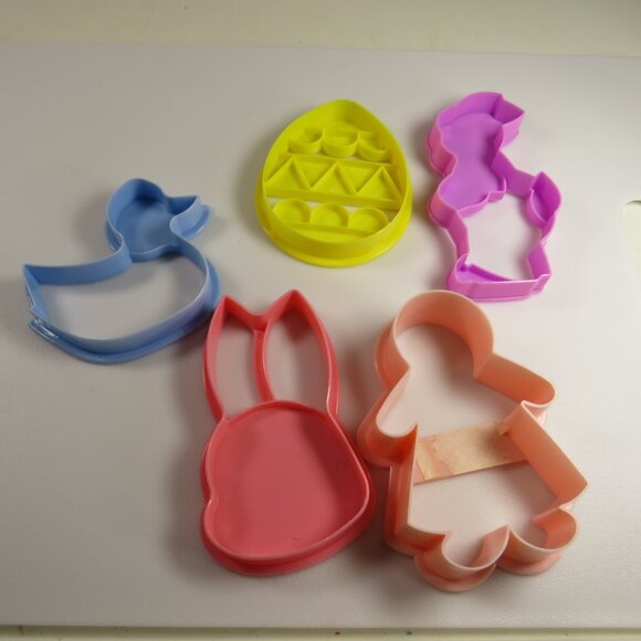Cookie Cutters for Easter & Spring plastic Easter Rabbit Bunny, Egg, Duck - Picture 2 of 9